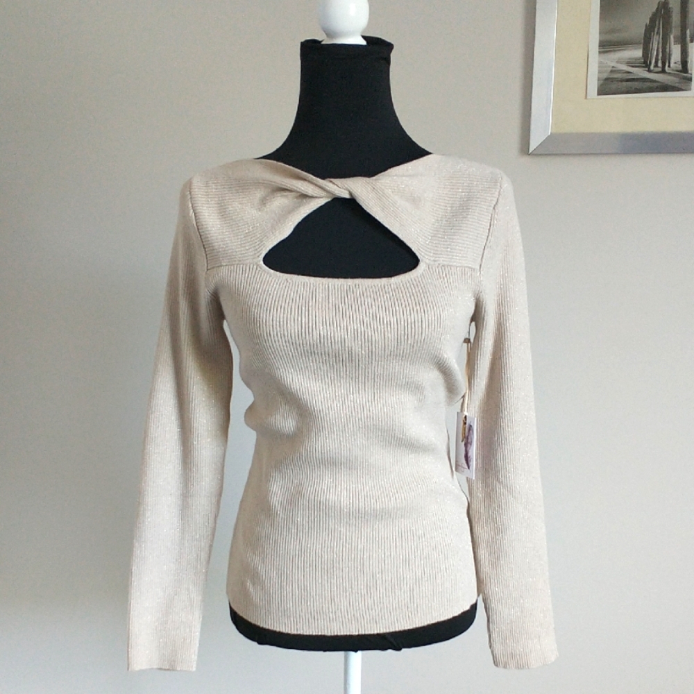 NWT Jessica Simpson Stylish Cream Pull-On Cut-Out Twist-Front Sweater. Size-L - Picture 2 of 16